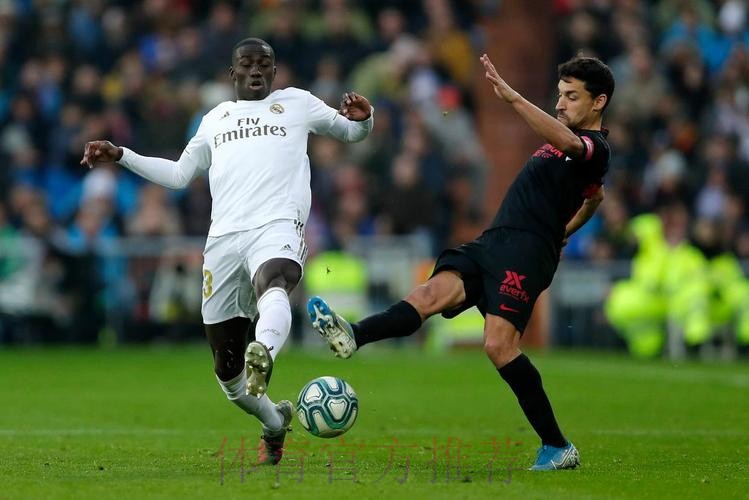 马卡:门迪肌肉受伤 铁定将缺席对黄潜的比赛 马卡:门迪肌肉受伤 铁定将缺席对黄潜的比赛